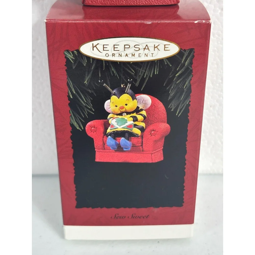 Hallmark Keepsake Ornament 1996 Sew Sweet Quilting Bee‎ in Chair